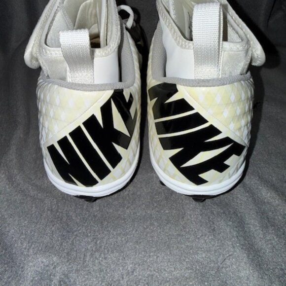 Nike Lunarlon SuperBad Pro D Men\'s Size 14 Football Cleats 511334-110 main image 9